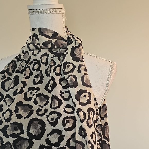 White House Black Market Animal Print Blouse - Picture 3 of 7